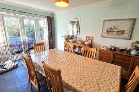4 bedroom detached house for sale, St Michaels Road, St Helens, Isle of Wight, PO33 1YJ