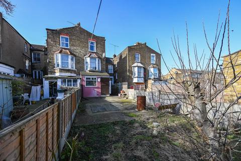 4 bedroom terraced house for sale, Wightman Road, Harringay, London, N4