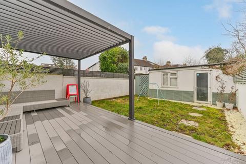 3 bedroom end of terrace house for sale, Hillcote Avenue, Norbury, London, SW16