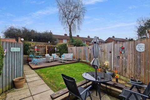 2 bedroom semi-detached house for sale, Leavale Close, Manchester M38