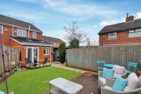 5 Leavale Close, Little Hulton, Manchester, M38 0FA