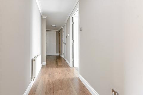 25/8 Brunswick Road, Edinburgh, EH7 5GY