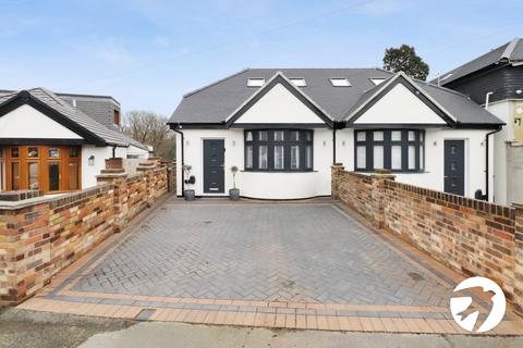 4 bedroom bungalow for sale, Priory Drive, London, SE2