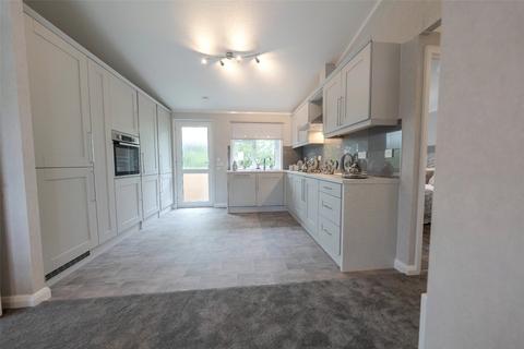 2 bedroom bungalow for sale, Wellington Road, Sandhurst, Berkshire