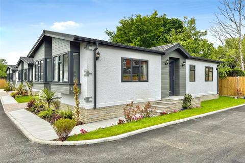 2 bedroom bungalow for sale, Wellington Road, Sandhurst, Berkshire