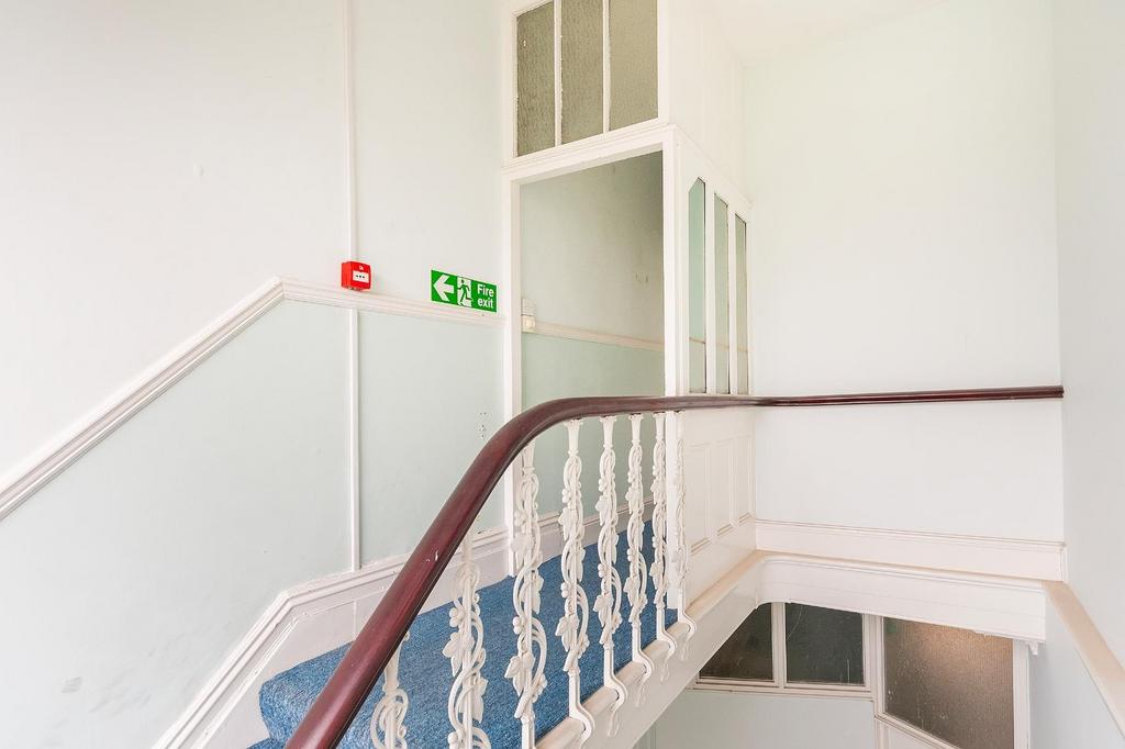 3 C1 R2 S7 E - Entrance Hall A.jpg