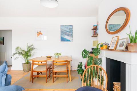 Flat 3, 127 Coronation Road, Southville, Bristol, BS3 1AZ