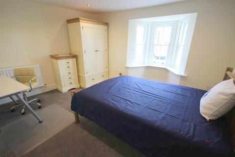 4 bedroom terraced house for sale, Gilesgate, Durham City, Durham