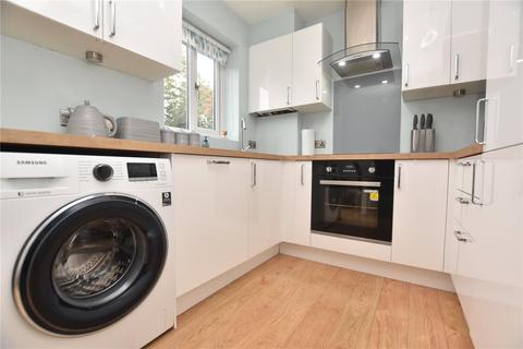 2 bedroom semi-detached house for sale, Kingsmill Close, Morley, Leeds