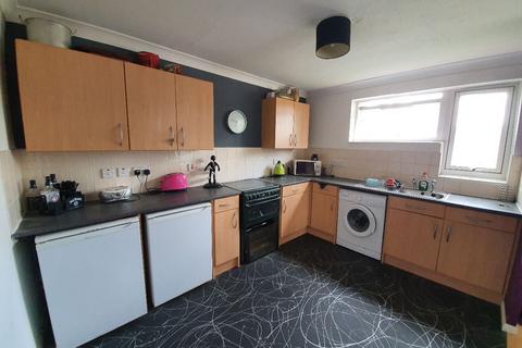 2 bedroom flat to rent, Gateshead NE8