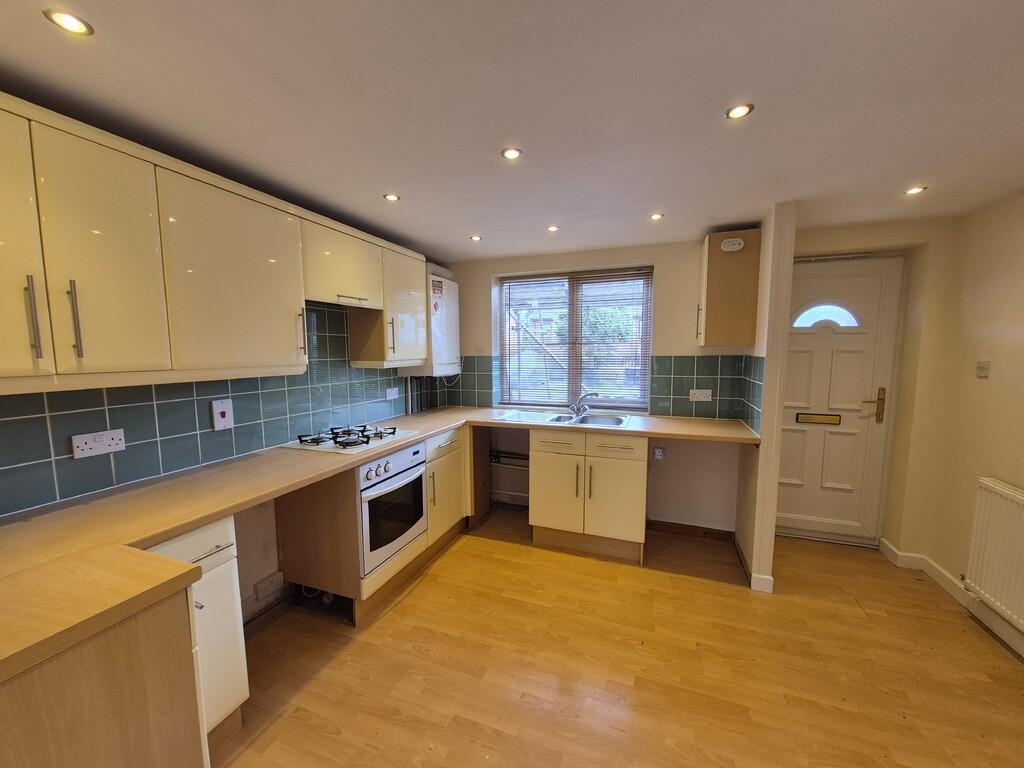 Fitted kitchen