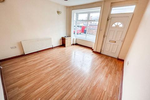 3 bedroom terraced house to rent, Trinity Street, Brierley Hill