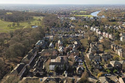 5 bedroom terraced house for sale, King George Square, Surrey TW10