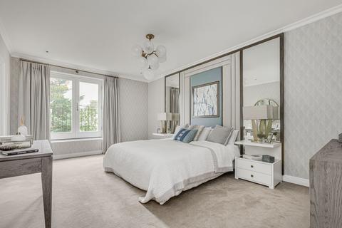 52 Barrons Chase, Richmond, TW10 5BZ