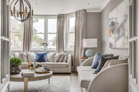 52 Barrons Chase, Richmond, TW10 5BZ