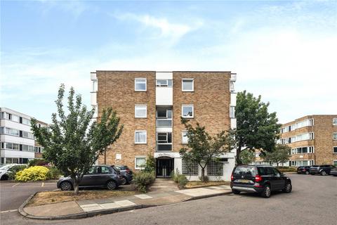 2 bedroom flat for sale, Queenswood Gardens, Aldersbrook, London, E11