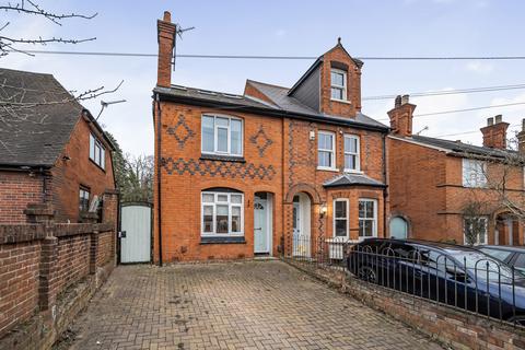 3 bedroom semi-detached house for sale, Northumberland Avenue, Berkshire RG2