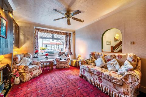 4 bedroom terraced house for sale, Woodland Way, Mitcham CR4