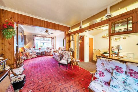 4 bedroom terraced house for sale, Woodland Way, Mitcham CR4