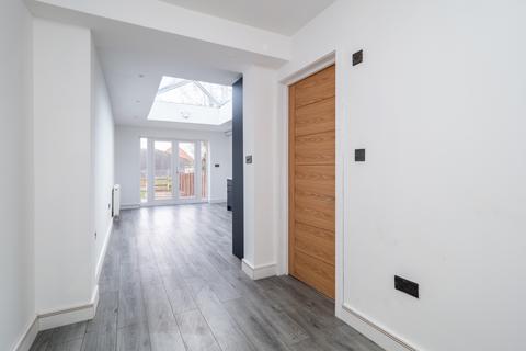 221 Ridge Road, Sutton, SM3 9LS