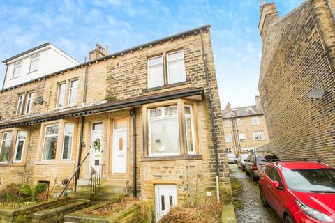 4 bedroom end of terrace house for sale, Abbey Walk, West Yorkshire HX3