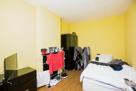 31 Abbey Walk, Halifax, HX3 0AJ