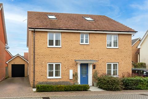 4 bedroom detached house for sale, Orchard Crescent, Bishop's Stortford CM22