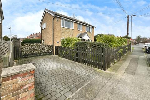 3 bedroom detached house for sale, Wood Street, West Yorkshire WF5