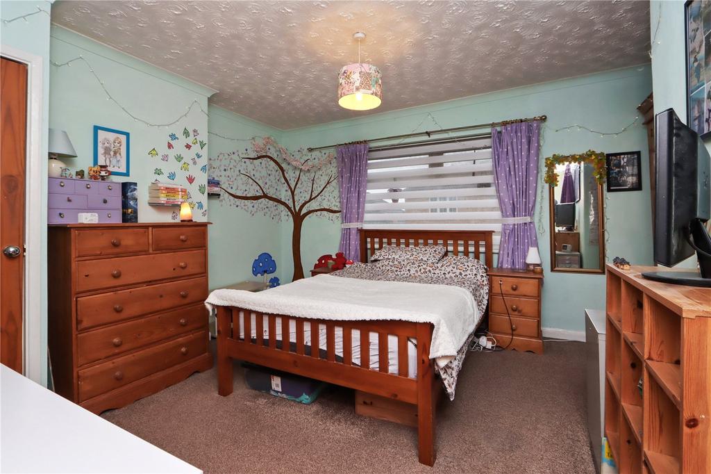 Bedroom 1 Pic 1