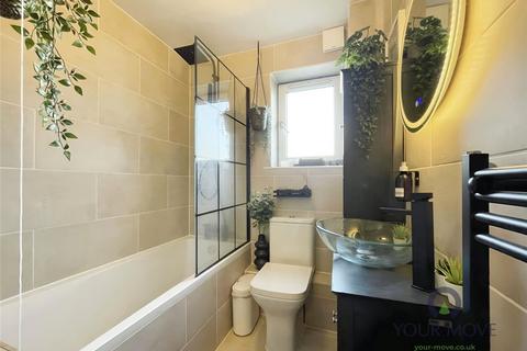 18 Whitcher Close, London, SE14 6HS