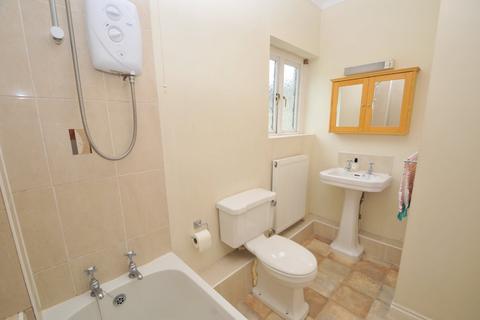 2 bedroom flat for sale, Dapps Hill, Bristol BS31