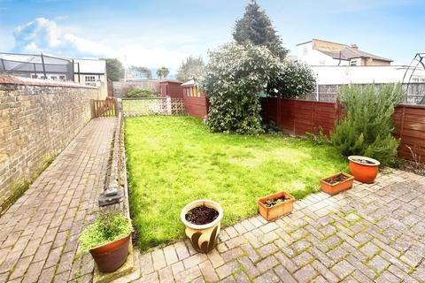 91a Douglas Road, Surbiton, KT6 7SD