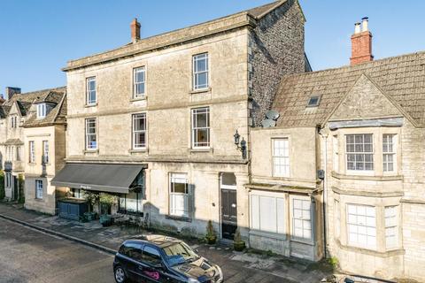 3 bedroom flat for sale, High Street, Chippenham SN14