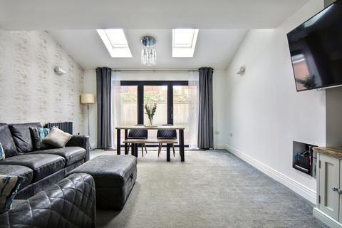 2 Burrow Hill Lane, Burton Green, Kenilworth, CV8 1TQ