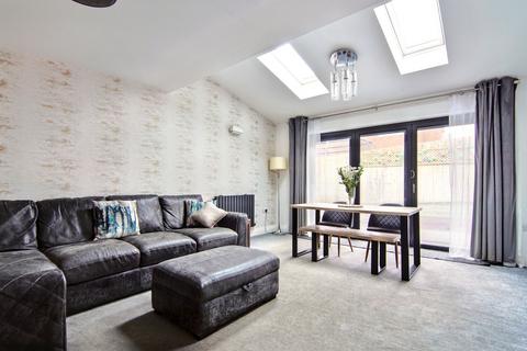 2 Burrow Hill Lane, Burton Green, Kenilworth, CV8 1TQ