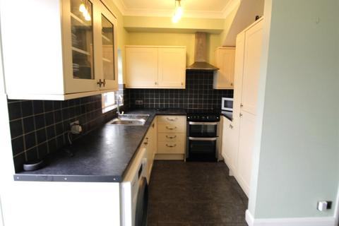 3 bedroom terraced house to rent, Sunnymead Road, London NW9