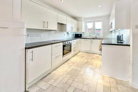 3 bedroom terraced house for sale, Hawthorn Avenue, Colchester, Essex, CO4