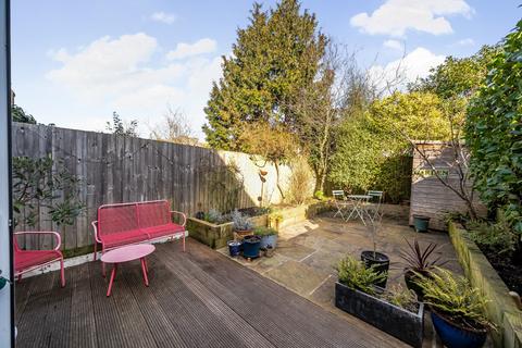 40 Larkbere Road, London, SE26 4HB