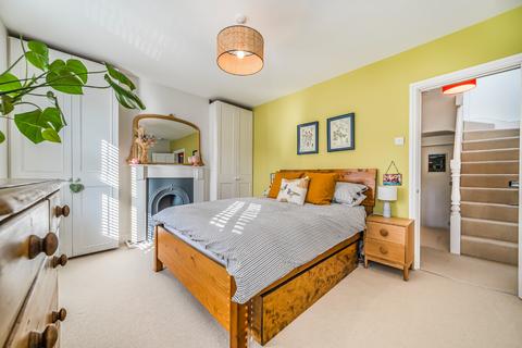 40 Larkbere Road, London, SE26 4HB