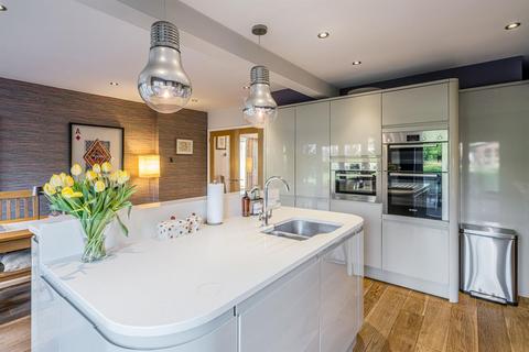 5 Appleton Avenue, Stourbridge, DY8 2JZ