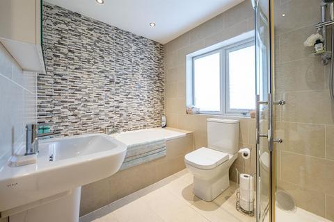 5 Appleton Avenue, Stourbridge, DY8 2JZ