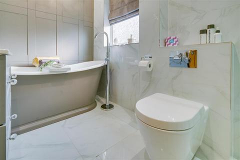 70 Flash Lane, Bramley, Rotherham, S66 1TY