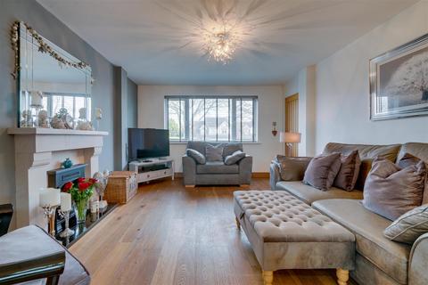 70 Flash Lane, Bramley, Rotherham, S66 1TY