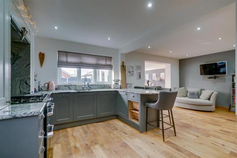 70 Flash Lane, Bramley, Rotherham, S66 1TY