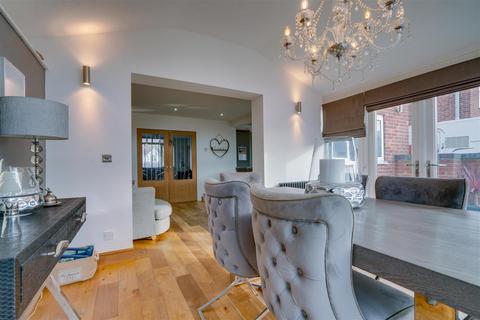 70 Flash Lane, Bramley, Rotherham, S66 1TY