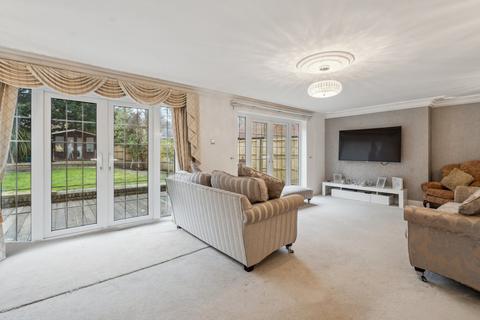 5 bedroom detached house for sale, Cageswood Drive, Farnham Common SL2