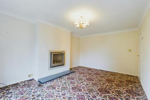 3 bedroom semi-detached house for sale, Greycourt Close, Bradford