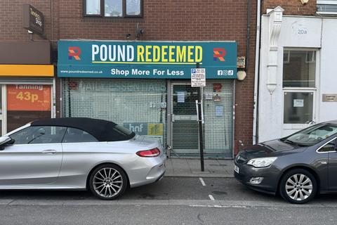 Shop to rent, Selsdon Road, South Croydon CR2