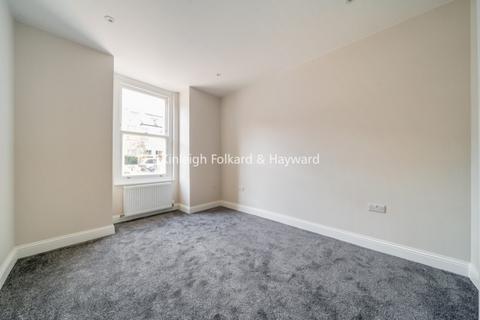 1 bedroom apartment to rent, Berrymead Gardens London W3