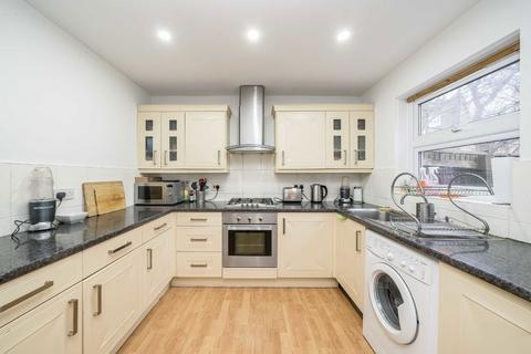 2 bedroom terraced house to rent, Foxley Road, London SW9